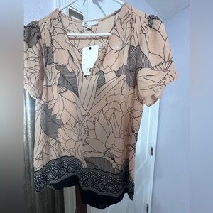 DR2 Floral Print Blouse in Peach and Black